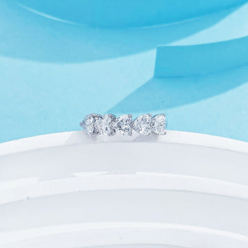 MaisieLin | Light Luxury & Stylish Engagement Ring with Straight-Shank, Triangle Pave-Set Pt950 Platinum Lab-Grown Diamond Ring for Women