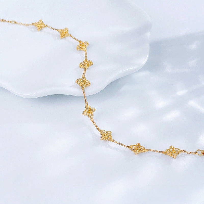 MaisieLin | Minimalist, Stylish & Classic Light Luxury Lucky Four-Leaf Clover 18K Yellow Gold Lab-Grown Diamond Bracelet