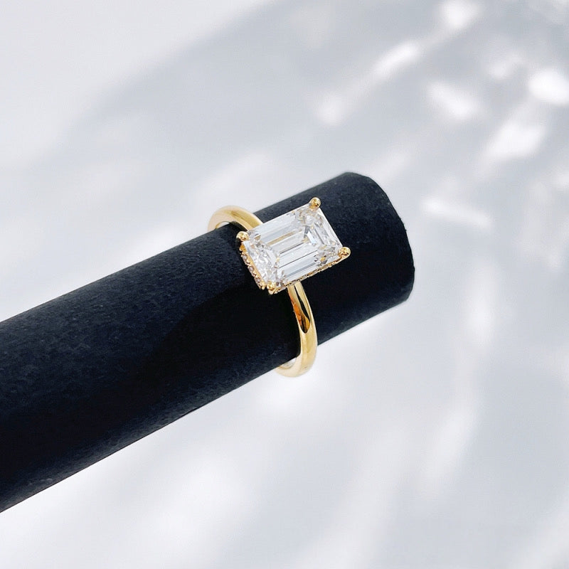 MaisieLin | Minimalist High-End Emerald-Cut Four-Claw 18K Yellow Gold Lab-Grown Diamond Ring for Women