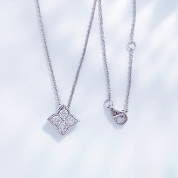 MaisieLin | Lucky Four-Leaf Clover Light Luxury Stylish Adjustable Pt950 Platinum Lab-Grown Diamond Necklace Set