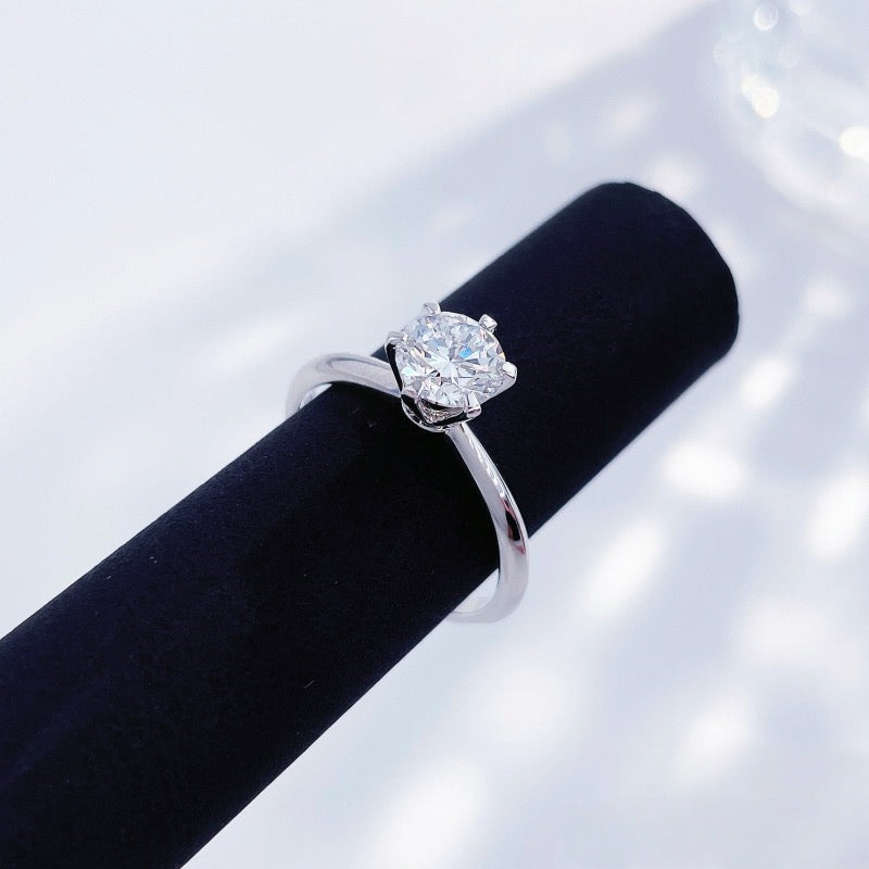 MaisieLin | Stylish Minimalist Straight-Shank Four-Claw Pt950 Platinum Lab-Grown Diamond Ring for Women