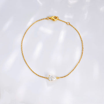 MaisieLin | Minimalist & Stylish Pear-Shaped Three-Claw 18K Yellow Gold Teardrop Lab-Grown Fancy Diamond Bracelet
