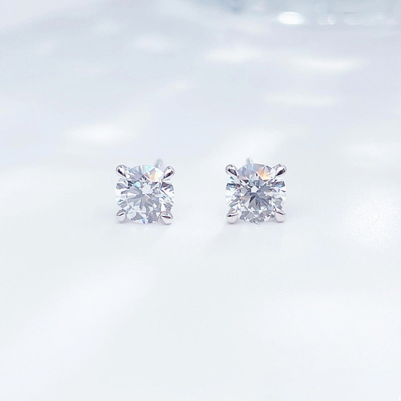 MaisieLin | Stylish Four-Claw Pt950 Platinum Lab-Grown Diamond Earrings (Stud Style)