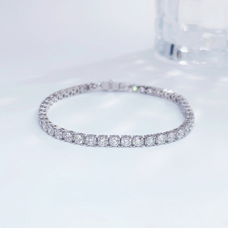 MaisieLin | Luxury & Stylish Pave-Set Full-Diamond Round Pt950 Platinum Lab-Grown Full-Diamond Bracelet