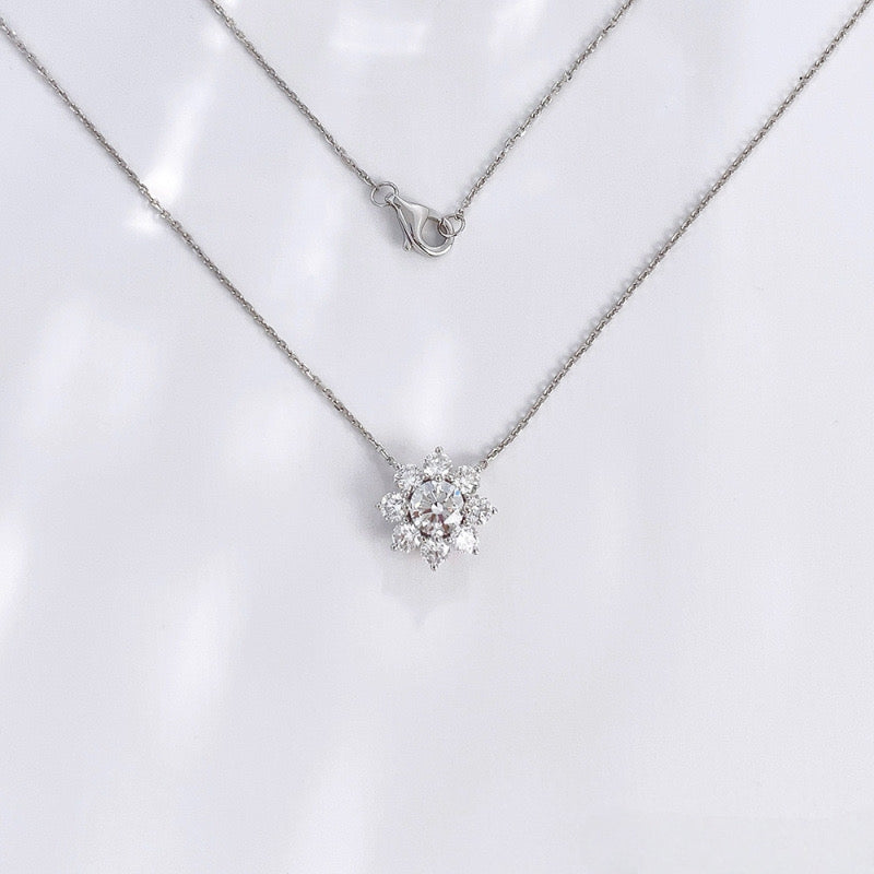 MaisieLin | Born Towards the Sun: Radiant Sparkle Passionate Sunflower 18K White Gold White Gold Lab-Grown Diamond Necklace Set