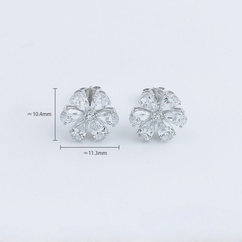 MaisieLin | Starlight & Floral Language Luxury Flower-Shaped Diamond Pt950 Platinum Lab-Grown Diamond Earrings (Stud Style)