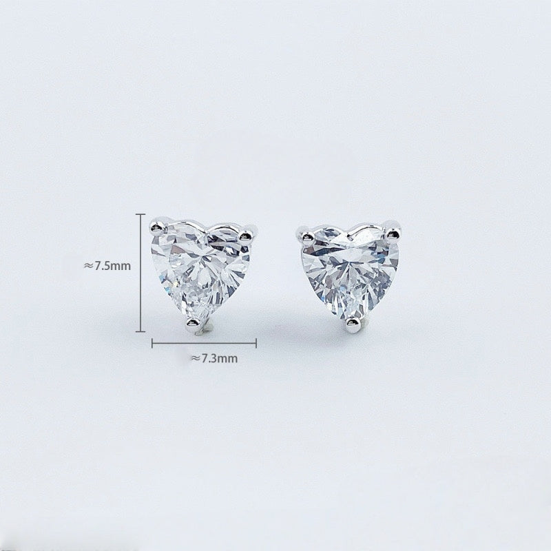 MaisieLin | Romantic & Versatile Three-Claw Heart-Shaped Pt950 Platinum Lab-Grown Diamond Stud Earrings